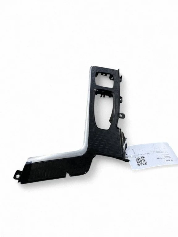 Center console decorative trim 31469938