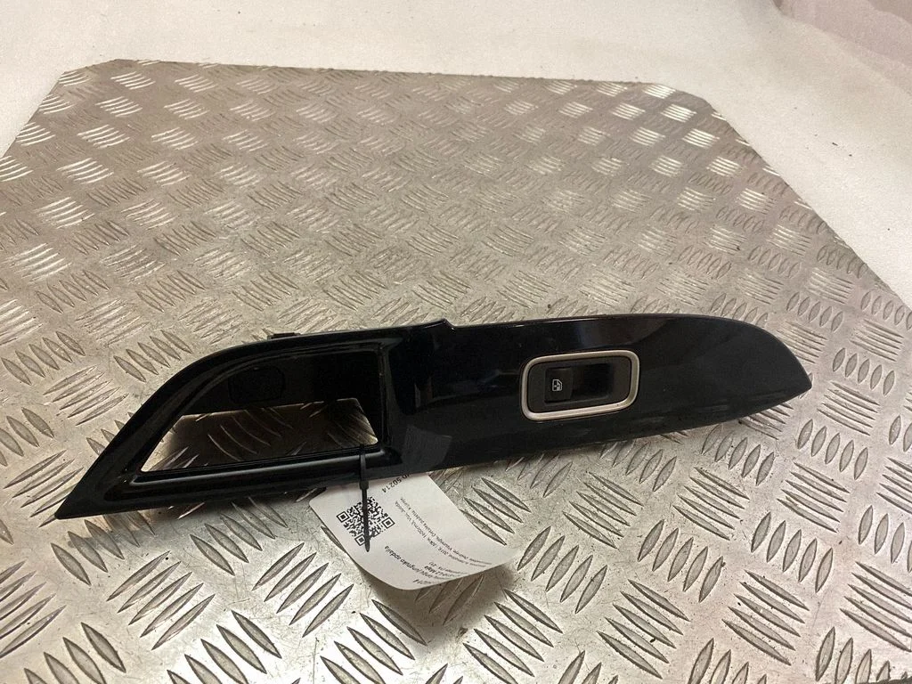 Front door window switch trim 7221C853ZZ