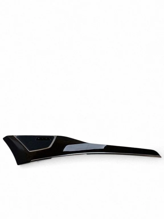 Front door trim bar 31407859
