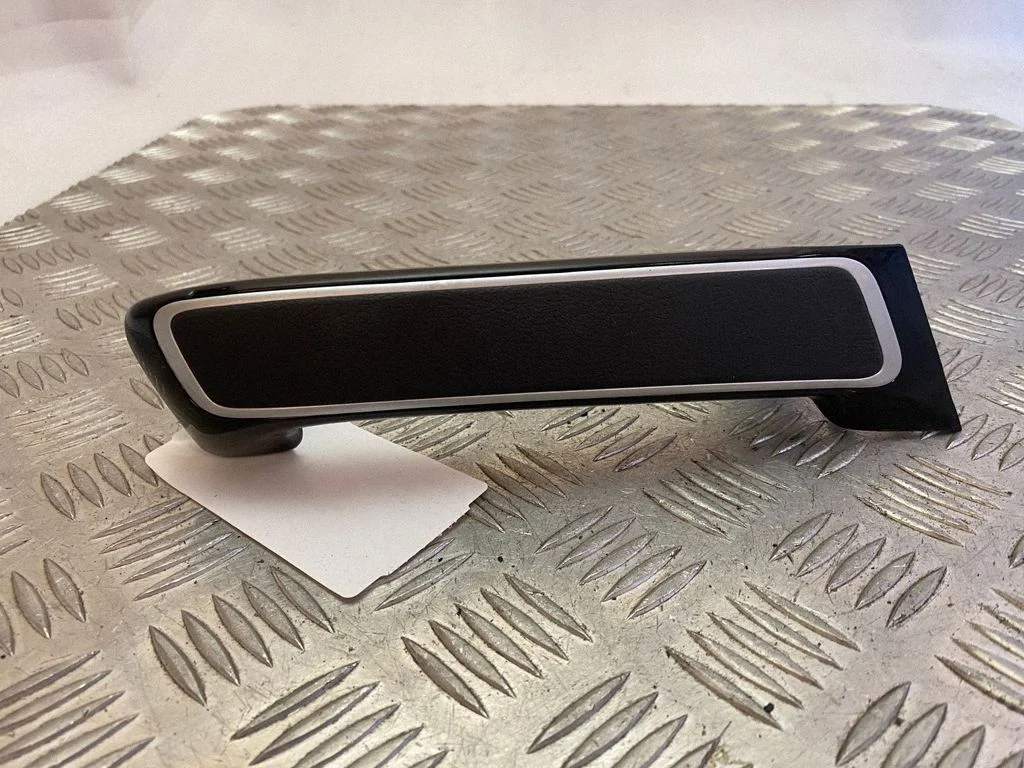 Front door interior handle 82750F1010
