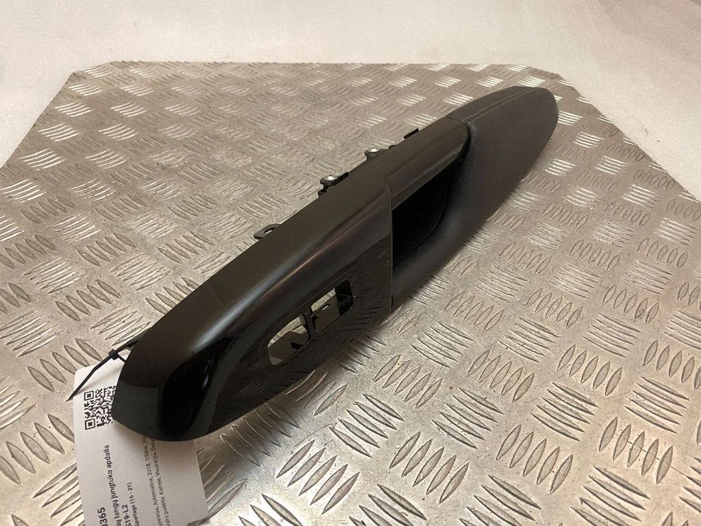Rear door window switch trim 83710F1010