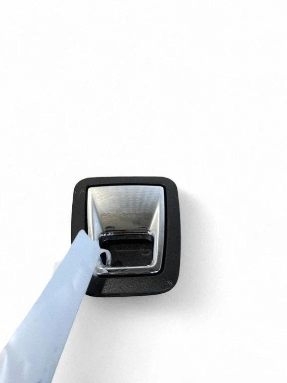 Tie down hook / loop 31462873