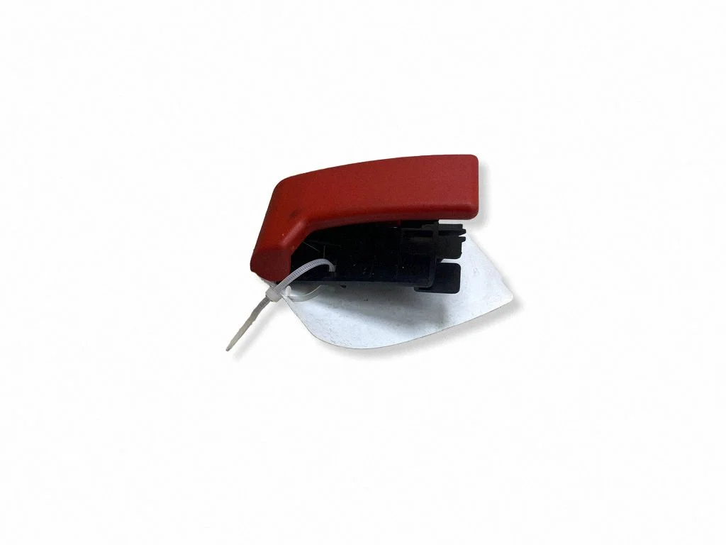 Engine bonnet (hood) release handle – Mercedes-Benz GLC-Class C253 (2016-)