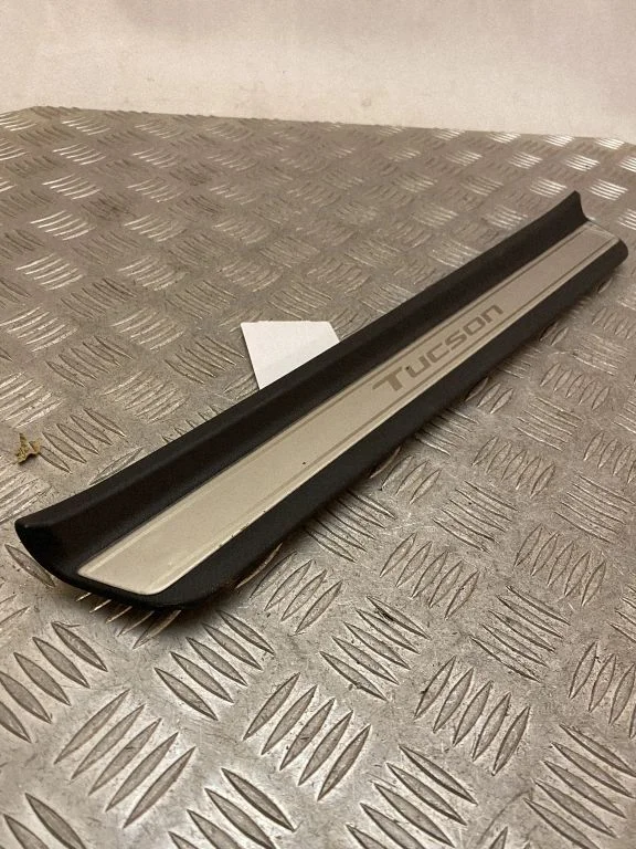 Esilävise kate (välimine) 85873N7500