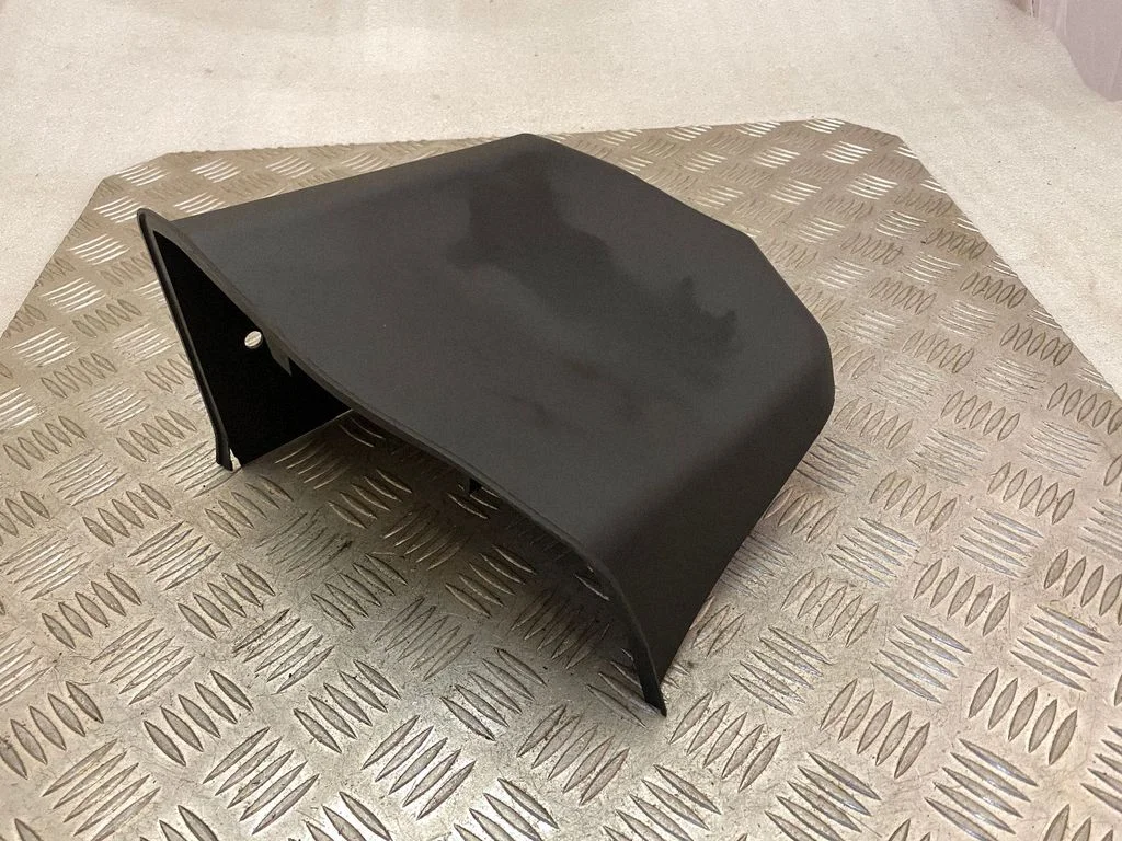 Rear seat side top trim FR3B76602C83AGW