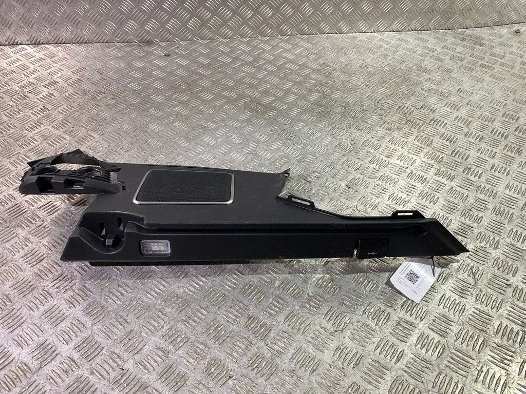 Tagaistme külgkate (ülemine) DK6231012A