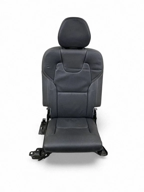 Kolmas istmerida – Volvo XC90 (2014-)