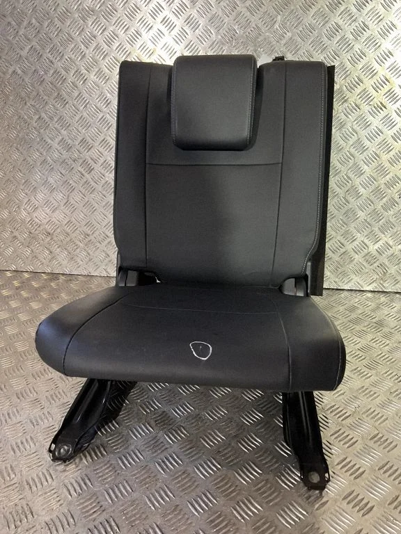 Kolmas istmerida – Mitsubishi Outlander (2013-2021)