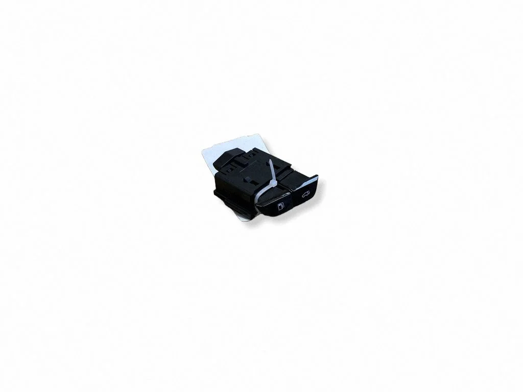 Tailgate/boot open switch button 75R322