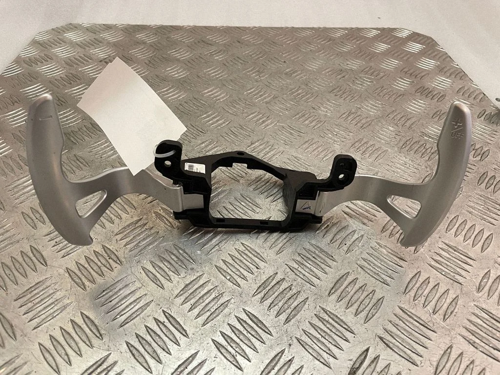 Gear shift switch/knob – Mitsubishi Outlander (2013-2021)