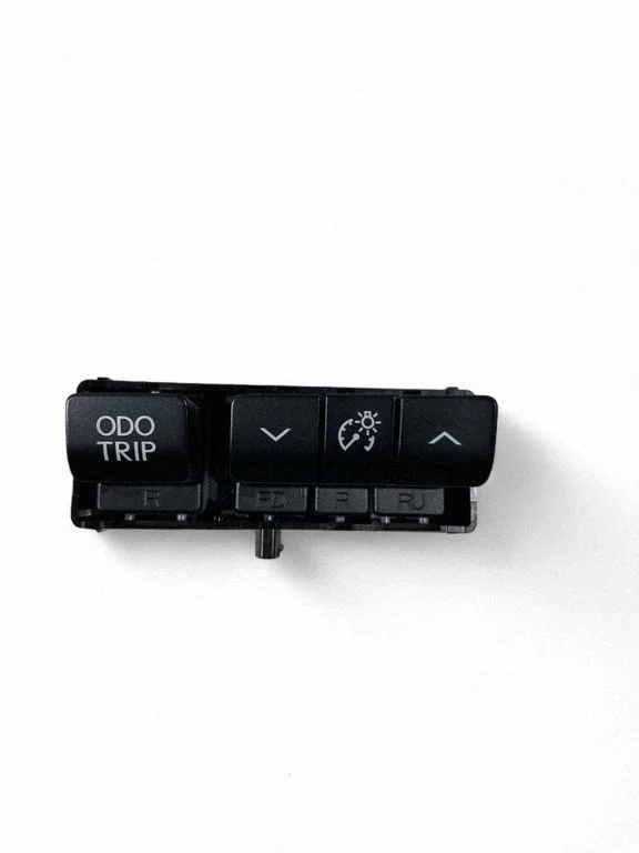 Panel lighting control switch – Lexus NX (2014-2021)