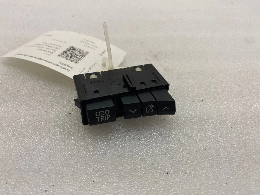 Panel lighting control switch – Lexus RX 450H (2016-)