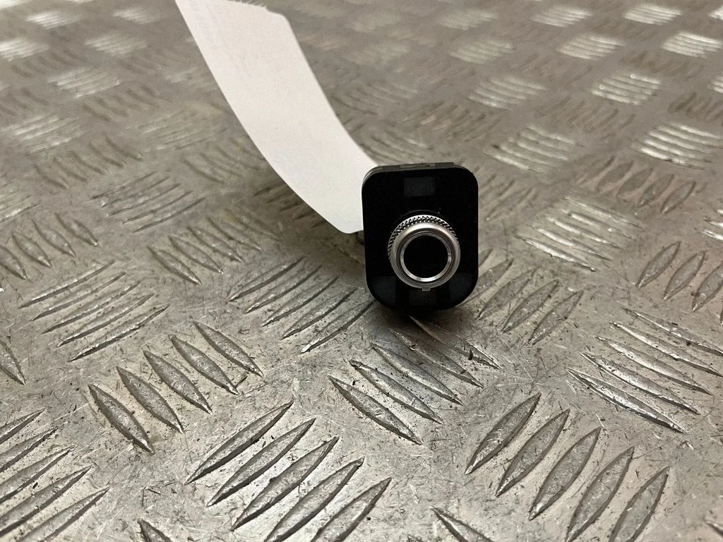 Wing mirror switch 8E0959565E