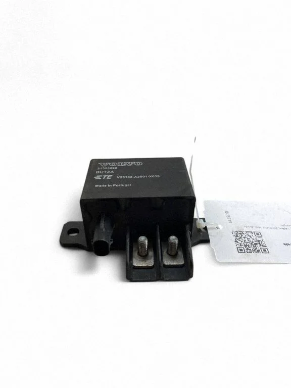 Dzesēšanas ventilatora relejs 31398092