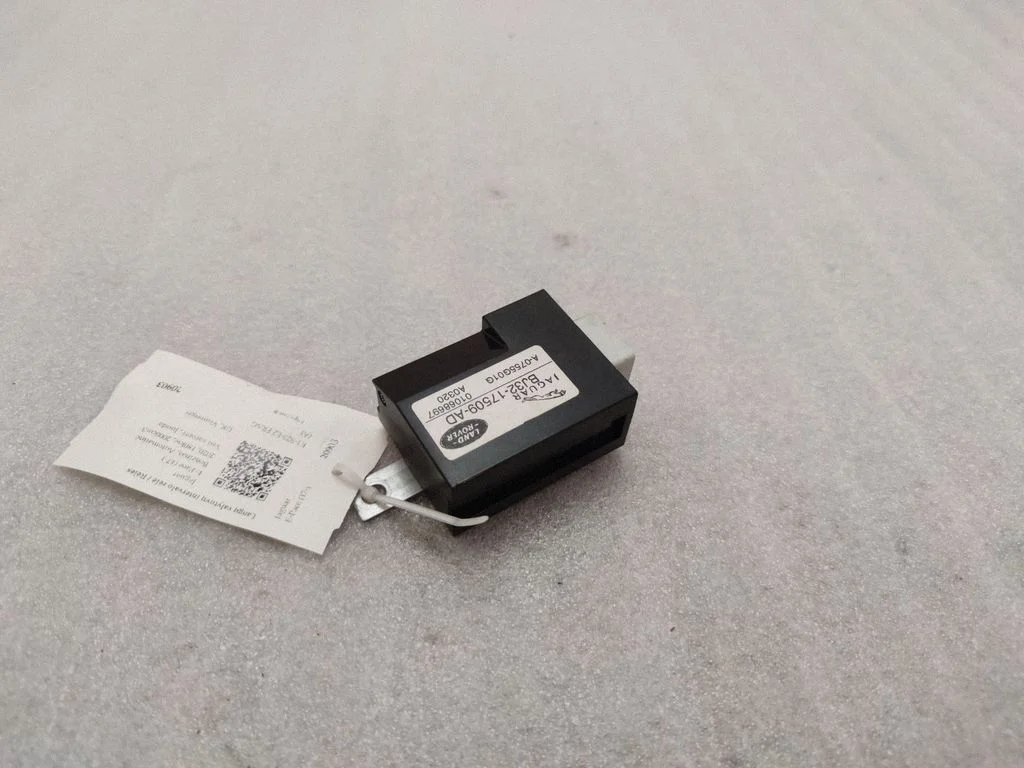 Klaasipuhastite intervallrelee – Jaguar E-Pace (2017-)