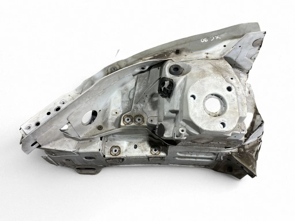 Front quarter panel – right
