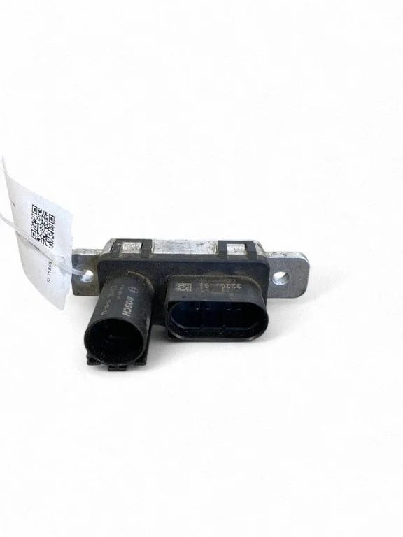Glow plug pre-heat relay 32202461