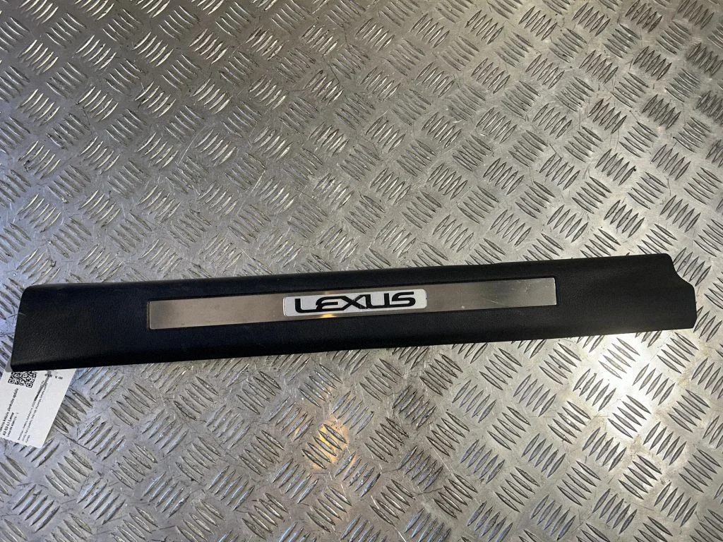Nakładka progu przedniego – Lexus RX 450H (2016-)