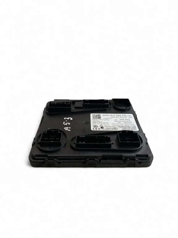 Kere juhtmoodul 8W0907064EB