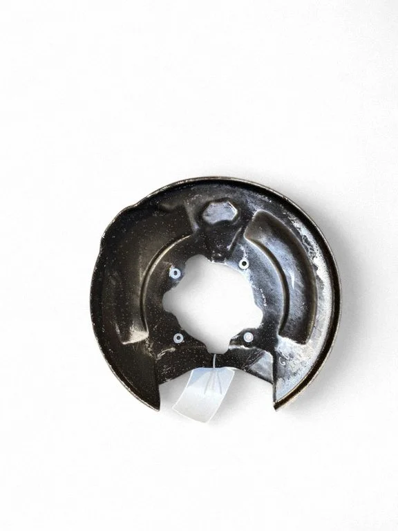 Rear brake disc plate dust cover 32217287