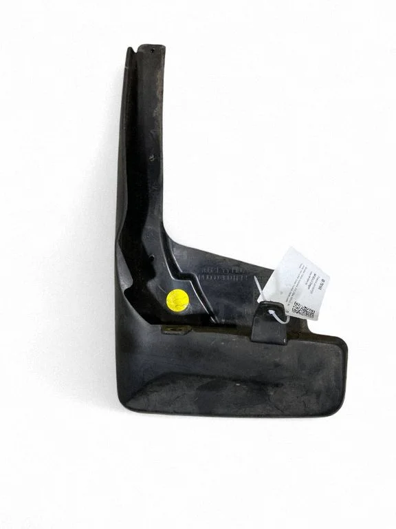 Front mudguard 76621YY110A