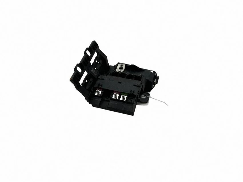 Plussjuhtmete ühendussõlm 6841701
