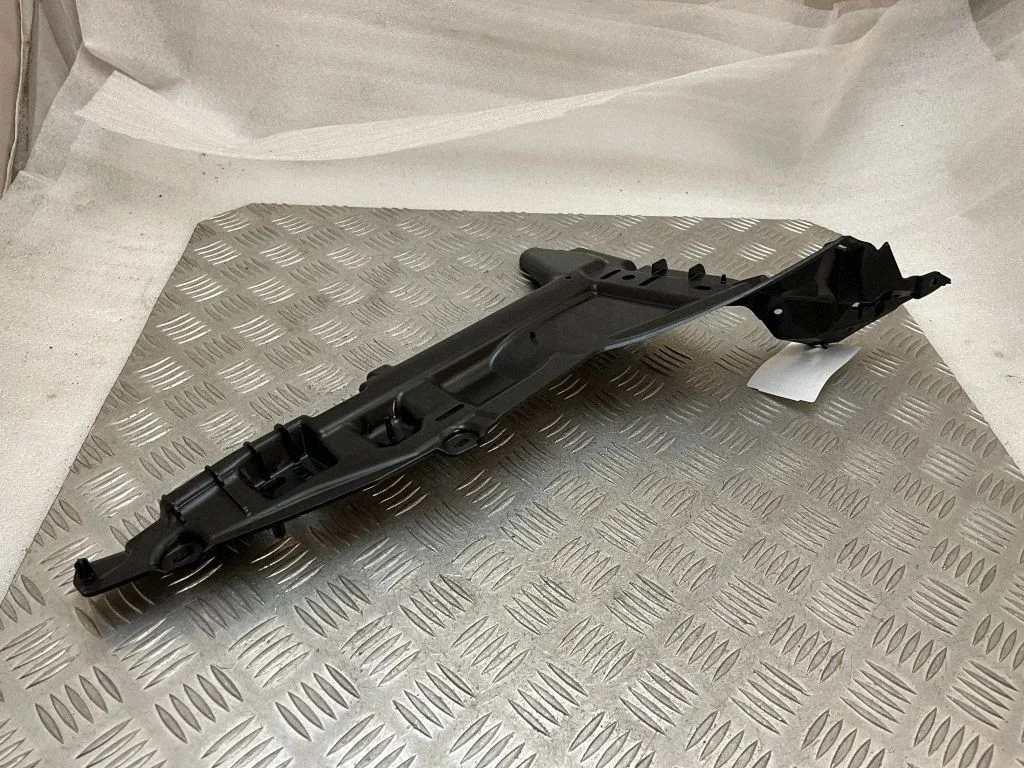 Bumper support mounting bracket corner 100927300F