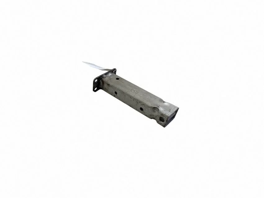 Radiator support slam panel bracket 4M0802038C