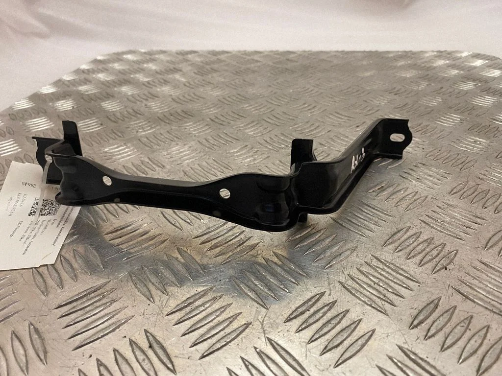 Battery bracket – Lexus RX 450H (2016-)