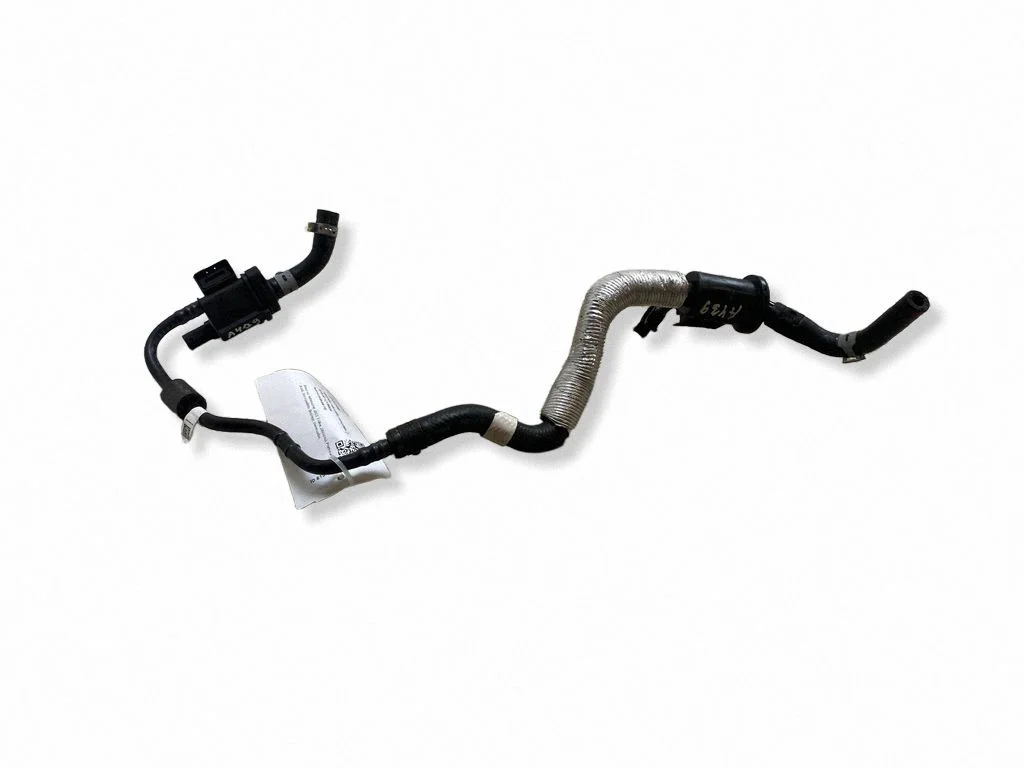 Breather/breather pipe/hose 8W0201892