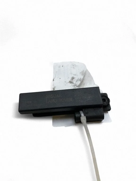 Interior comfort aerial antenna AH4215K603