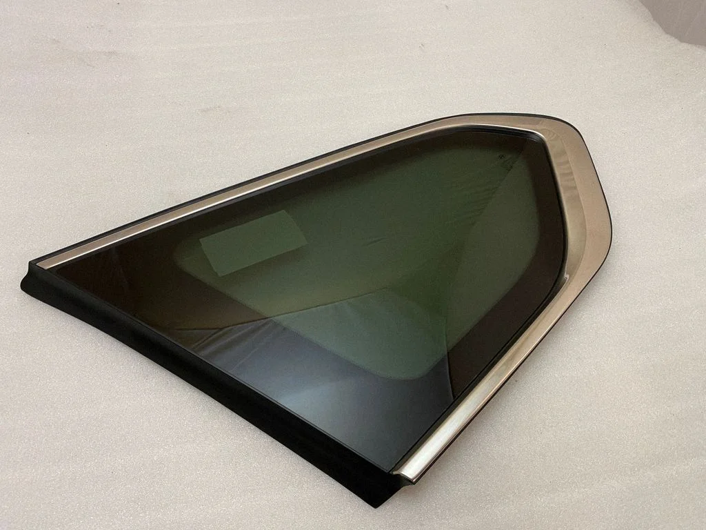 Rear side window – left
