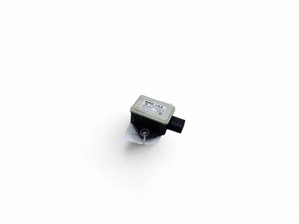 Czujnik ESP (przyspieszenia wzdłużnego) 8K0907637C