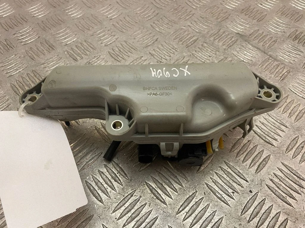 Vacuum air tank – Volvo XC90 (2014-)