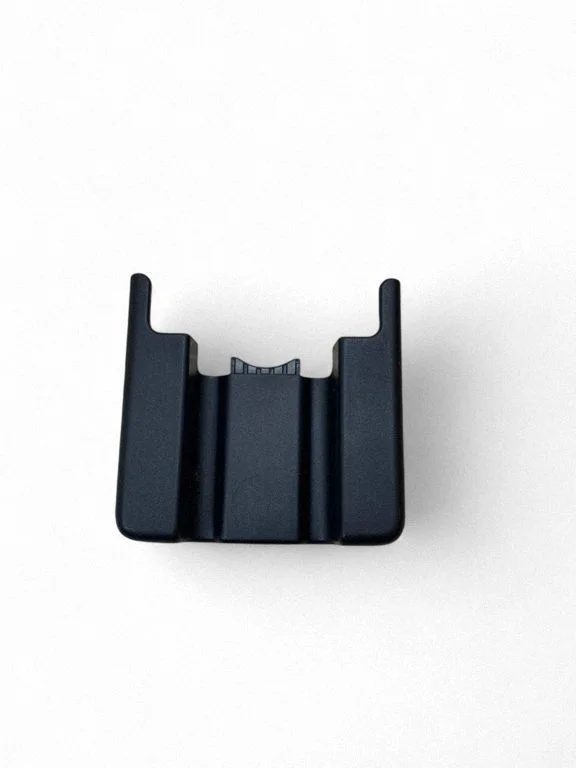 Front passenger seat rail trim 4M8885073A