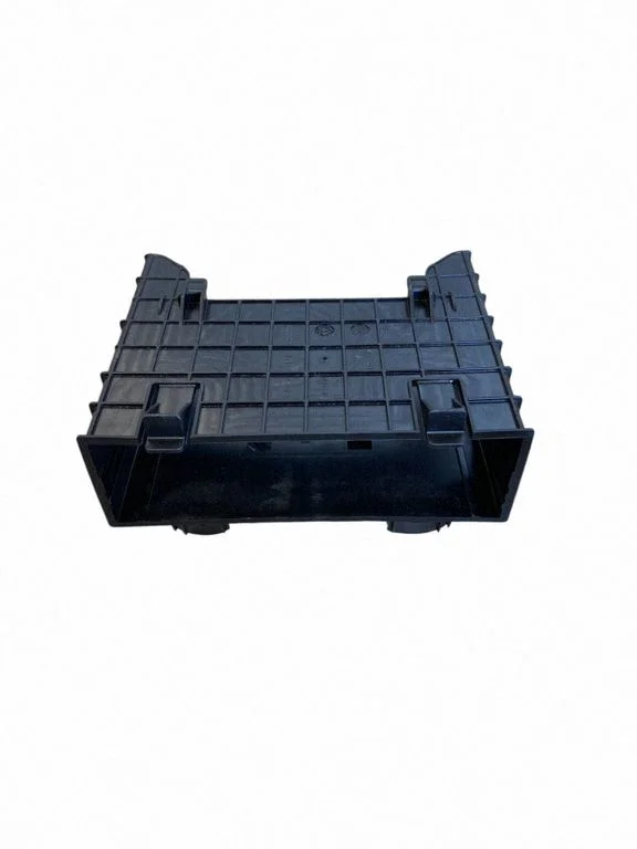Radio/GPS head unit trim 4KE907462