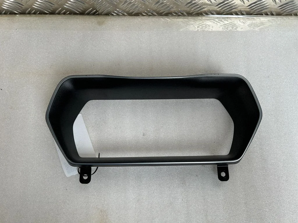 Radio/GPS head unit trim – Tesla Model S (2012-)