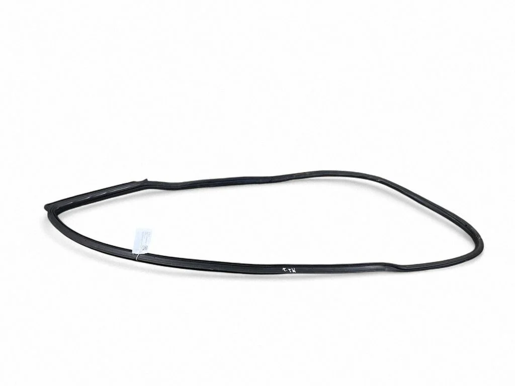 Rubber seal front coupe door 7267911 – BMW M2 F87 (2015-2021)