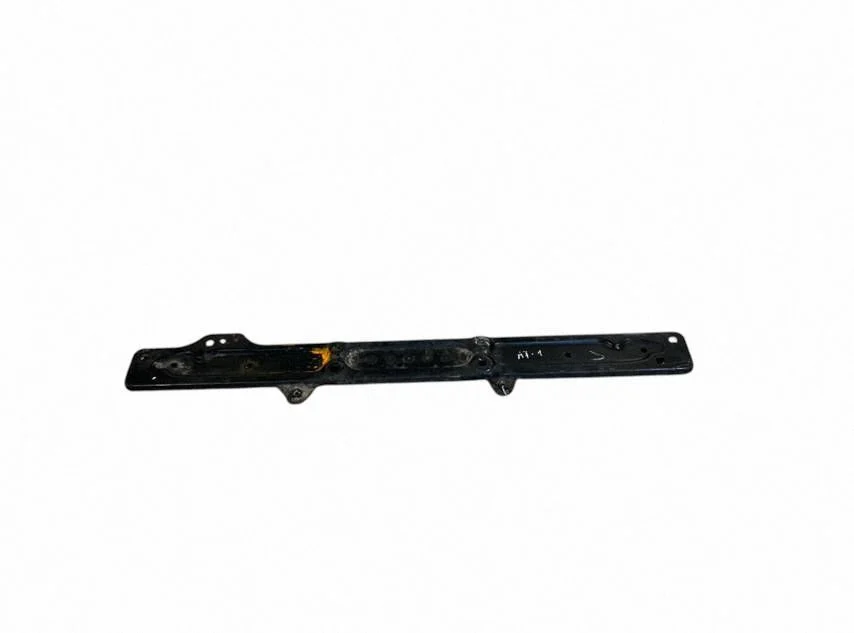 Radiatoru paneļa apakšējā daļa 4K0808145