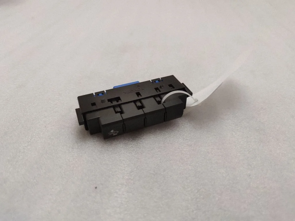 Parking (PDC) sensor switch 75H363