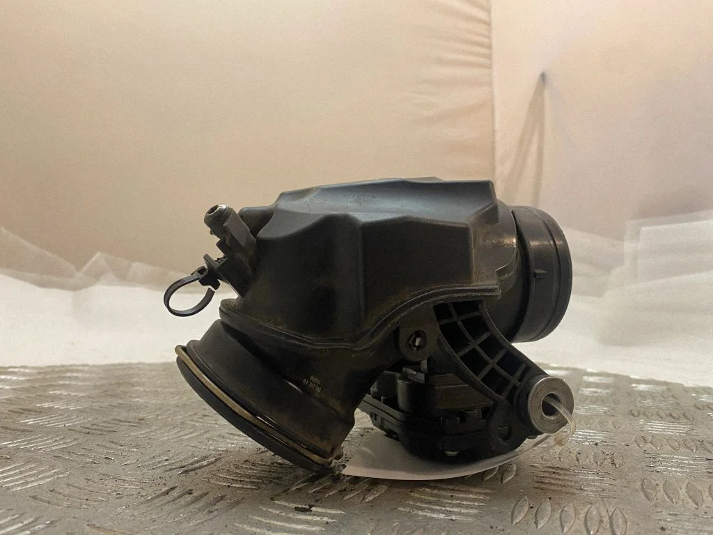 Engine shut-off valve 32290142