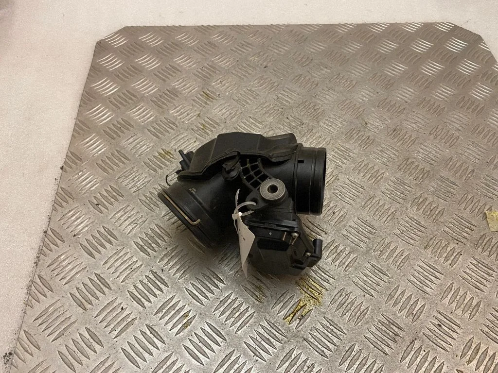 Engine shut-off valve 32290142