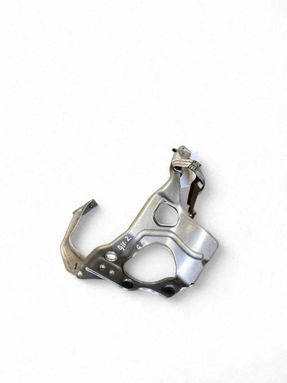 Intercooler pipe mounting bracket 99150425400