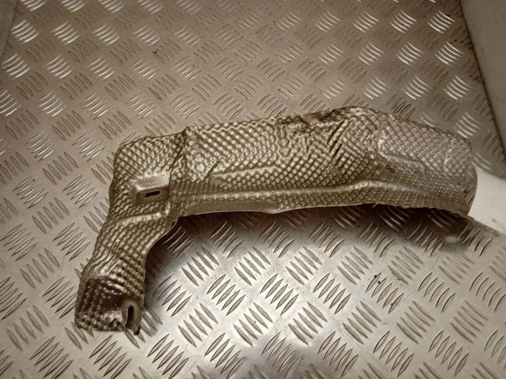 Exhaust heat shield FR3B63114A57AJ