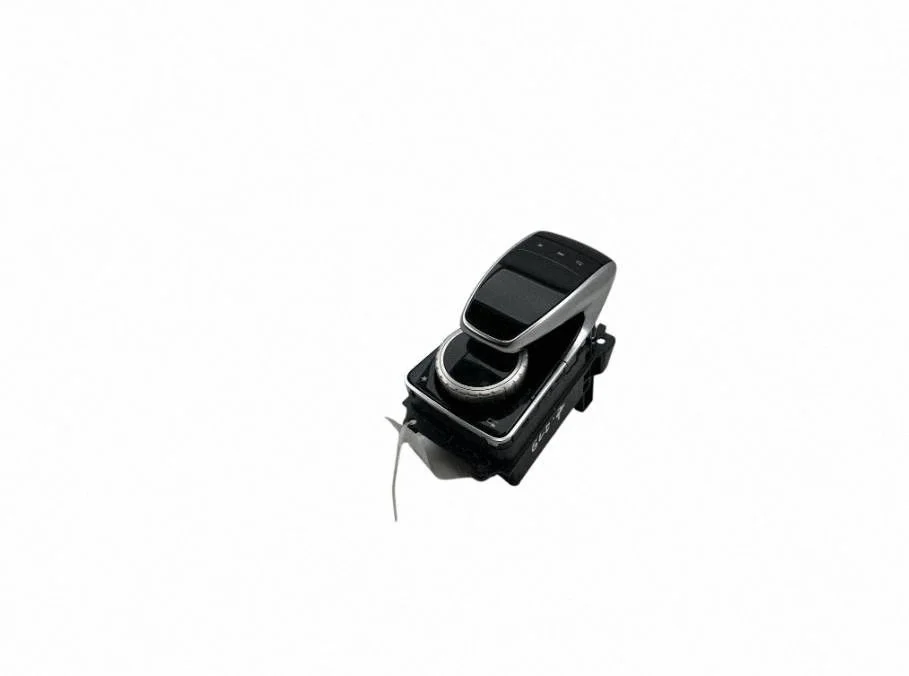 Multimeedia juhtplokk – Mercedes-Benz GLE-klass AMG (W166 - C292) (2015-2019)