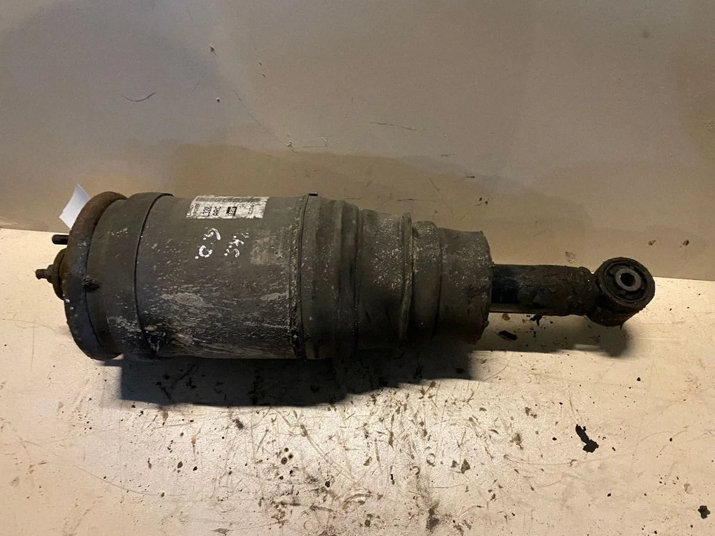 Air suspension rear shock absorber – Land Rover Range Rover Sport L320 (2005-2013)