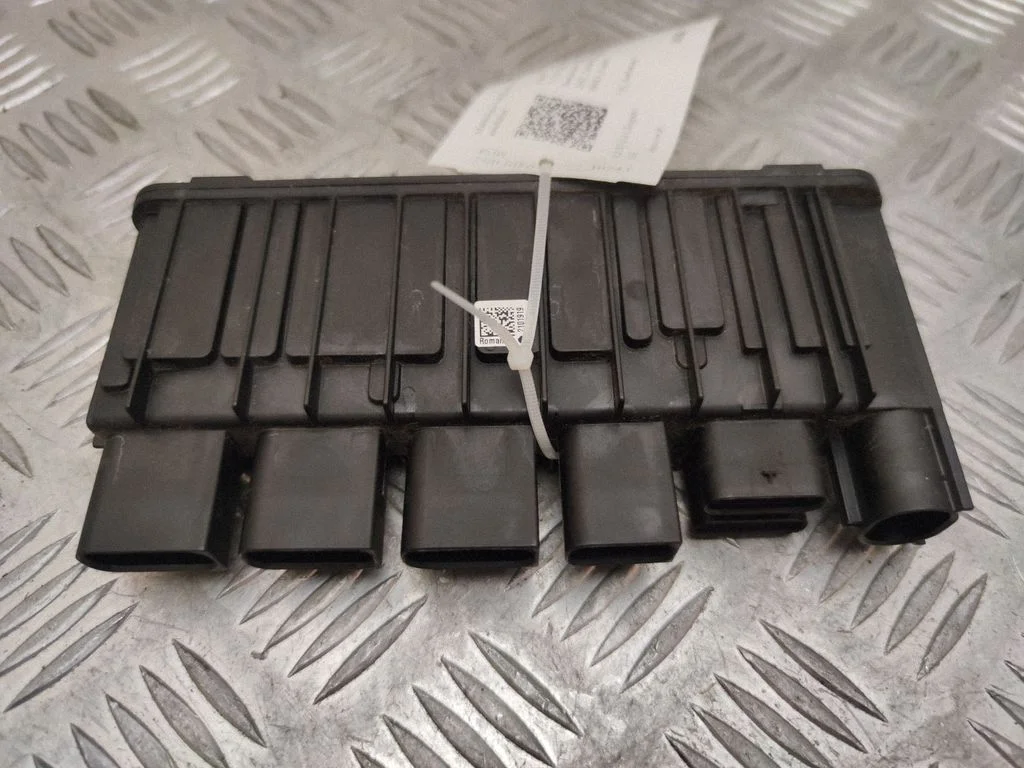 Barošanas vadības bloks 8638551