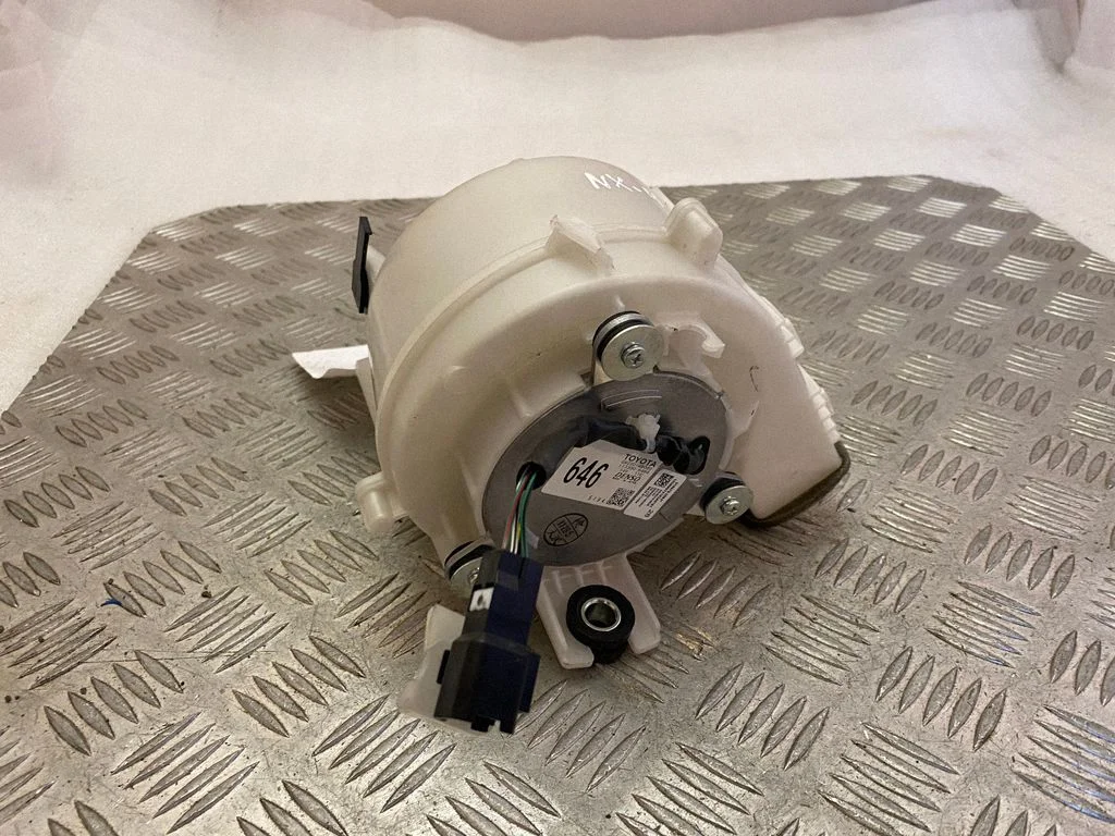 Wentylator baterii hybrydy / auta elektrycznego – Lexus NX (2014-2021)