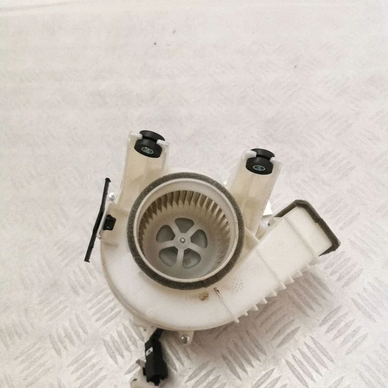 Hybrid/electric vehicle battery fan – Lexus NX (2014-2021)