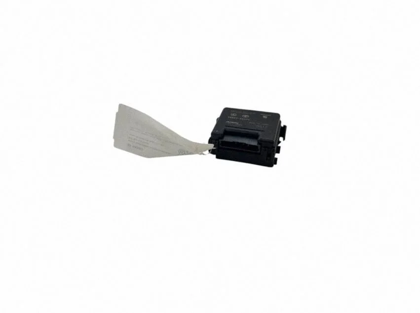 Stūres statņa vadības bloks 8922748070